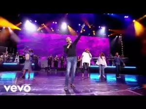 Donnie McClurkin – There Is God (Live)